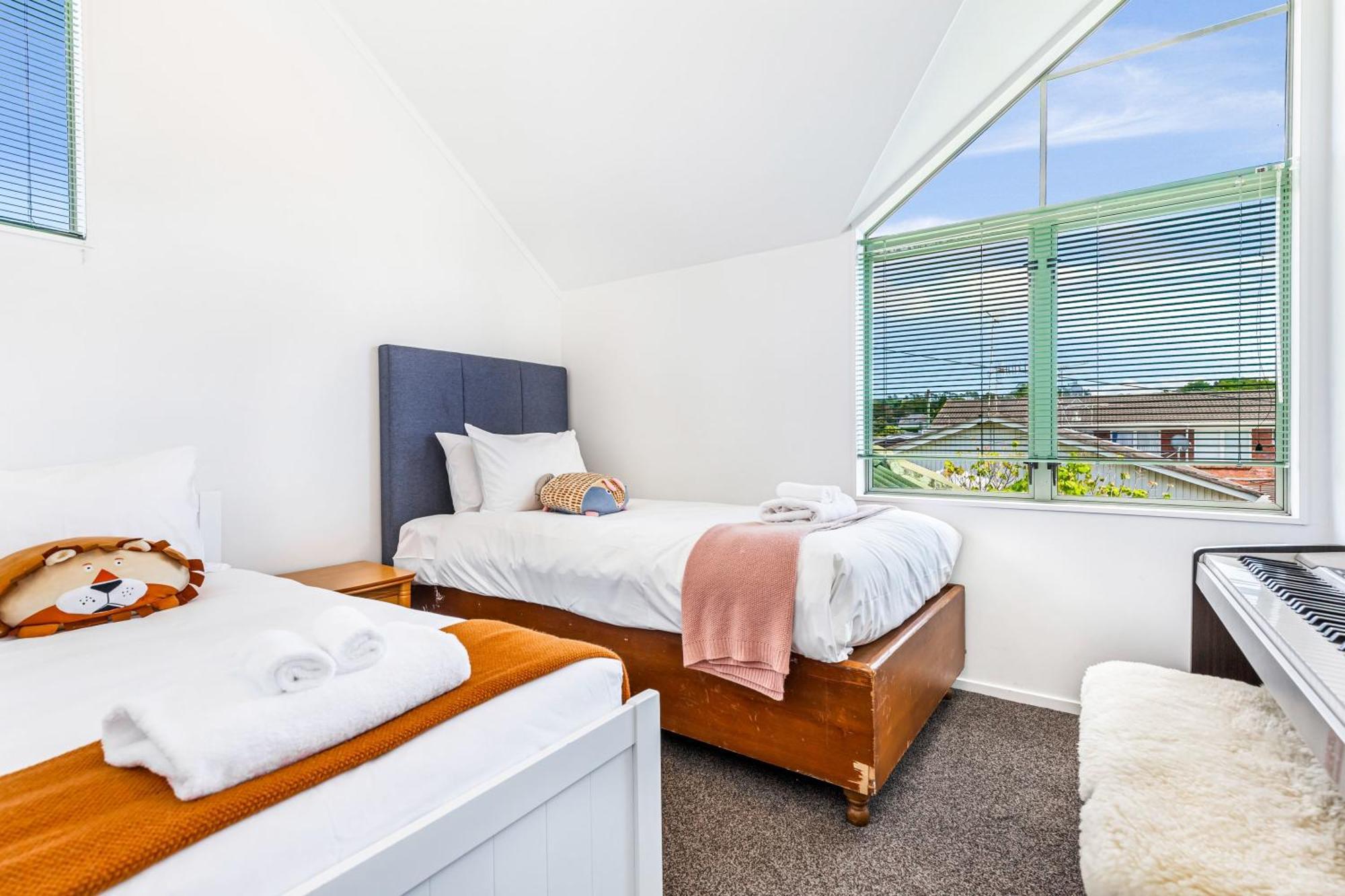 Private And Sunny 3-Bedroom Home With Parking Auckland Exterior foto