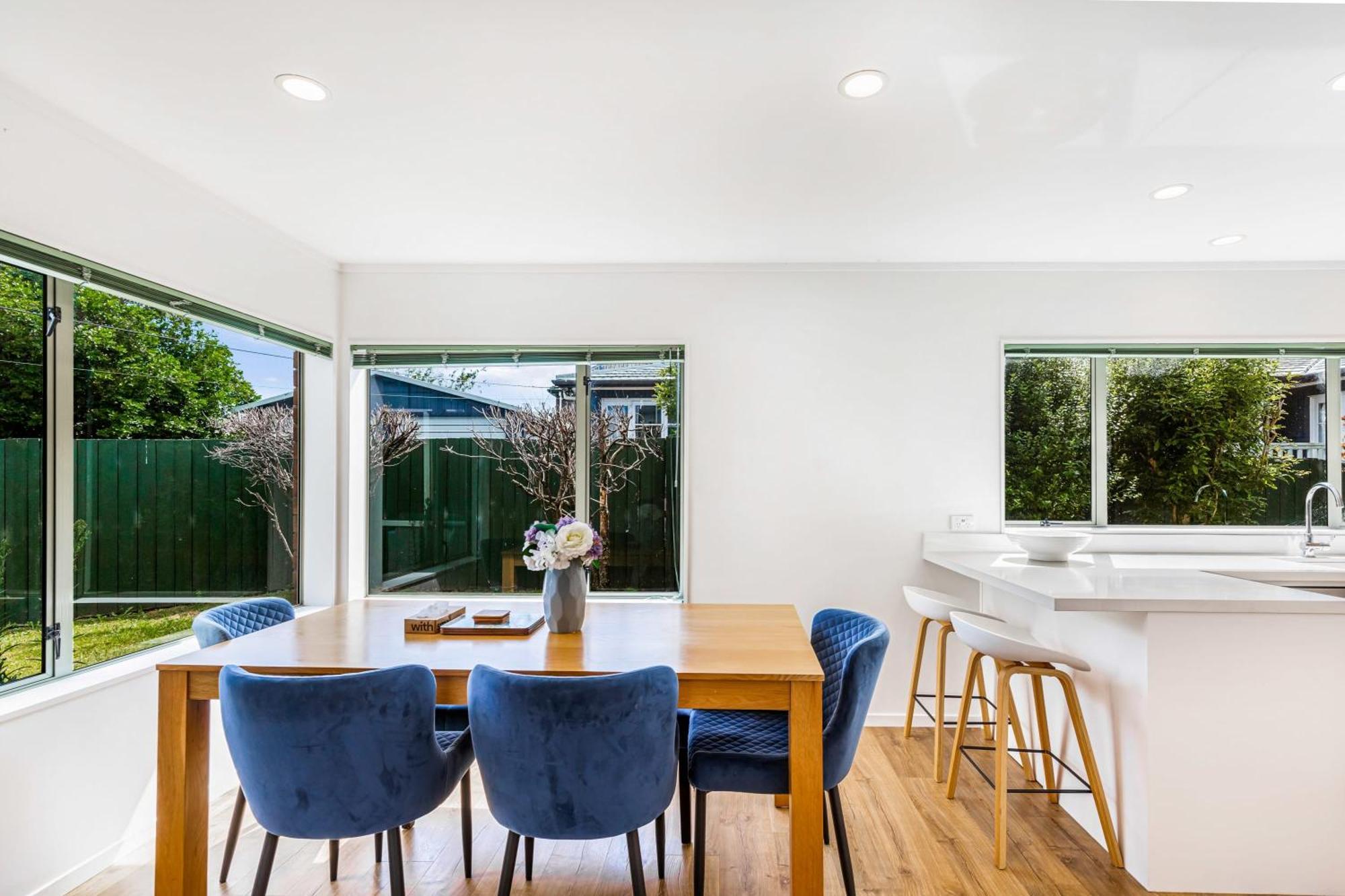 Private And Sunny 3-Bedroom Home With Parking Auckland Exterior foto