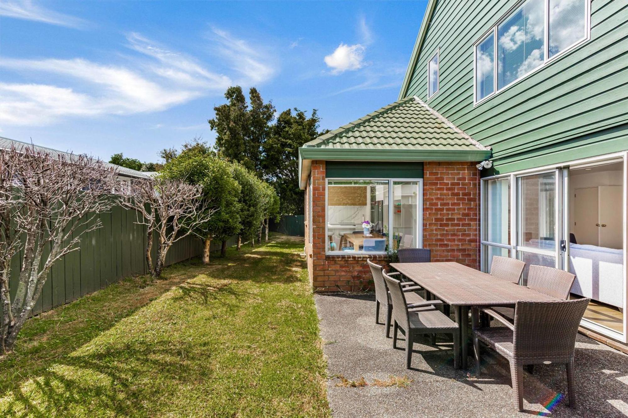 Private And Sunny 3-Bedroom Home With Parking Auckland Exterior foto